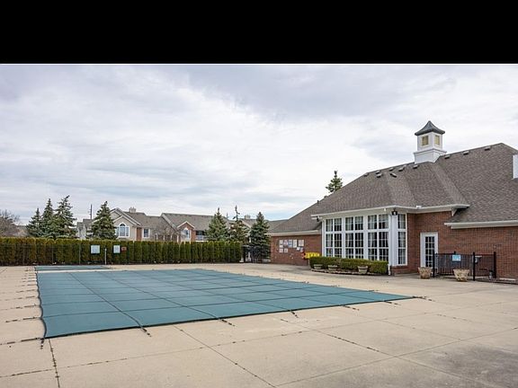 3rd image of 45733 Heather Ridge Dr