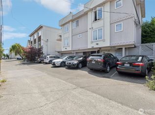 5624 Roosevelt Way NE APT 202, Seattle, WA 98105