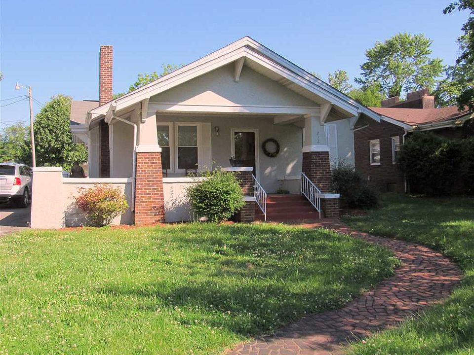 1st image of 212 Lincoln Ave