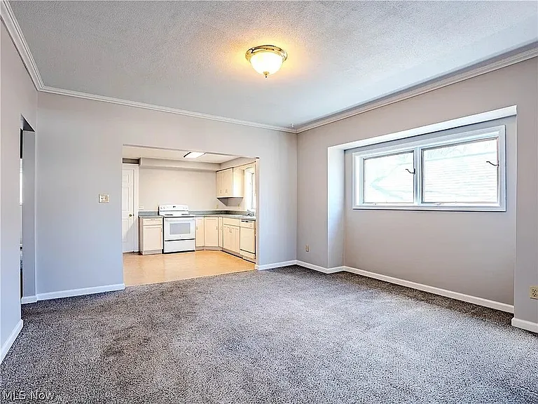 10105 Baltic Rd — Photo 3