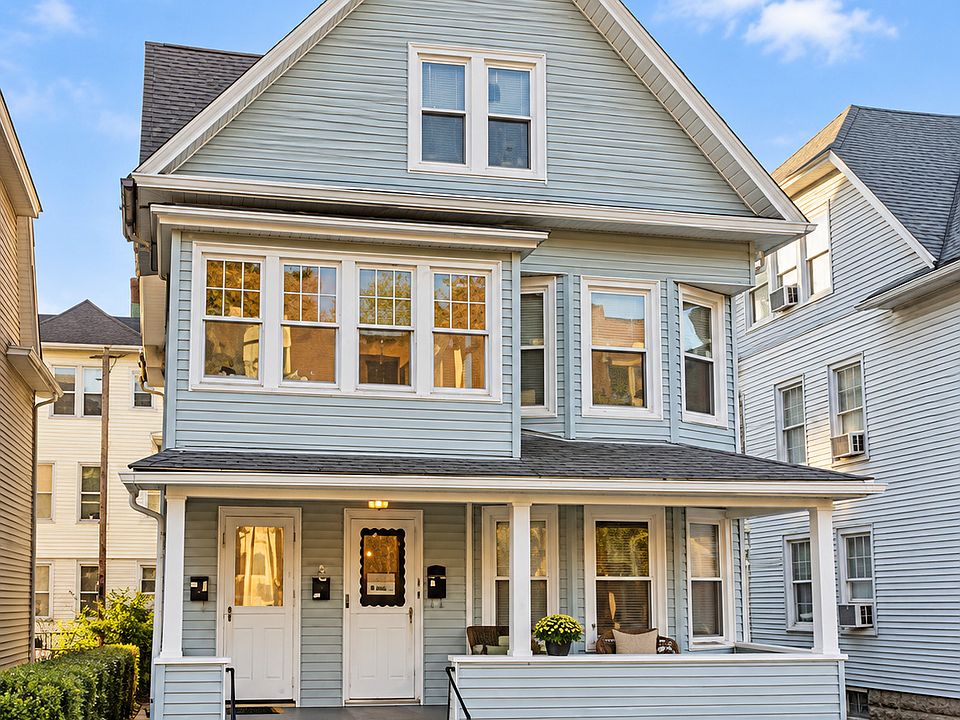 1st image of 327 Orchard St #2