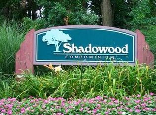 2232 Castle Rock Sq APT 1B, Reston, VA 20191