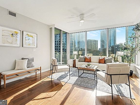 4th image of 3338 Peachtree Rd NE APT 709