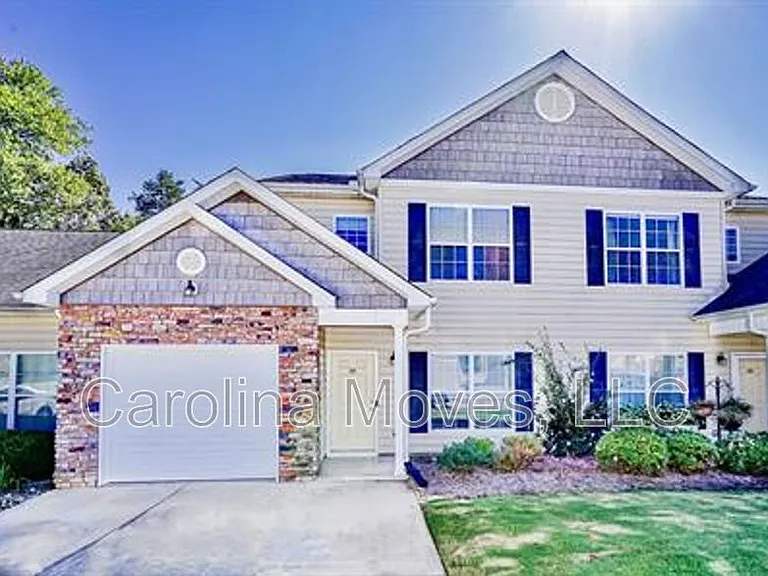 134 Trailside Ln — Photo 1