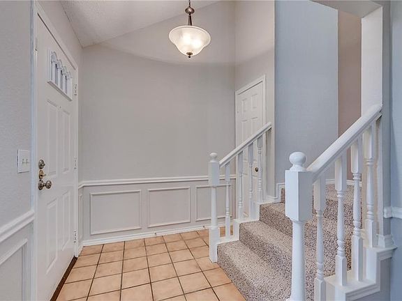 4th image of 3629 Hilltop Ln