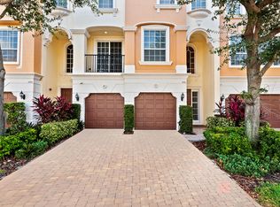 5710 NE Verde Cir, Boca Raton, FL 33487