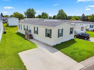 63 W Legrand Ave, Howell, MI 48843