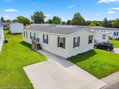 63 W Legrand Ave, Howell, MI, 48843