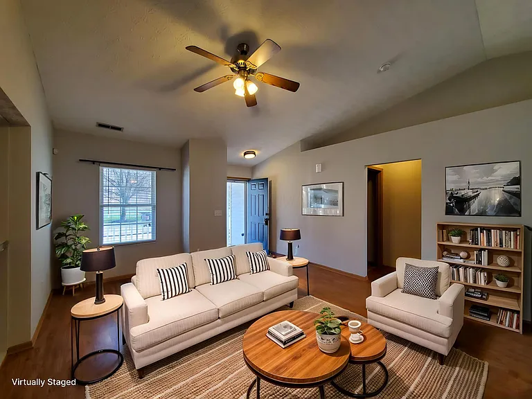 1803 Canopy Ln — Photo 4