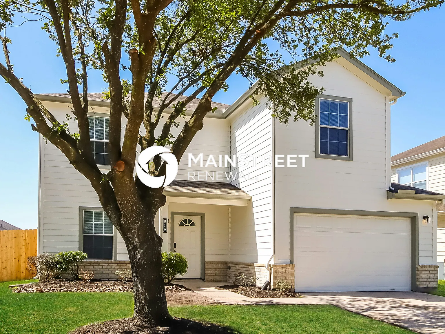 819 Grand Plains Dr — Photo 2