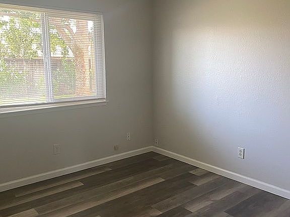 5th image of 465 Grant Ct