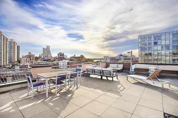 Rented by Compass | media 7