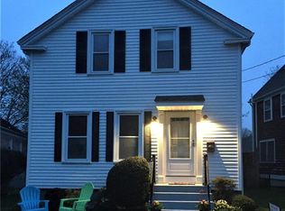 22 Caswell Ave, Newport, RI 02840