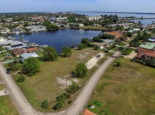 1617 Edith Esplanade, Cape Coral, FL 33904