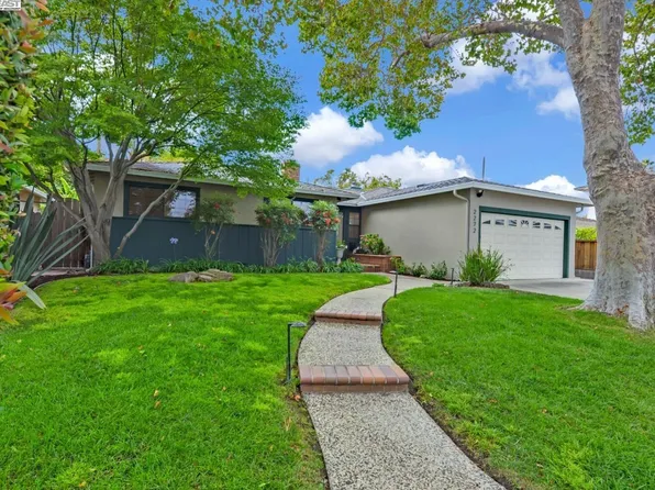 2272 Cabrillo Ave, Santa Clara, CA 95050
