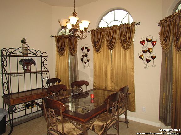3rd image of 1007 Marquette Dr