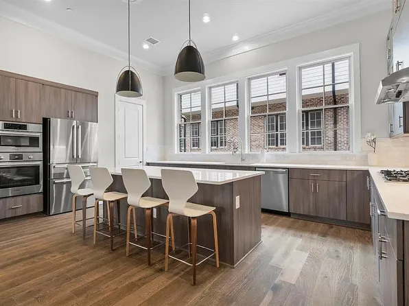 14936 Oak St, Addison, TX 75001
