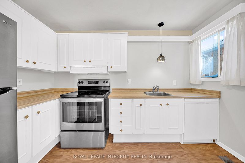 Ottawa House for rent - 4 Bedrooms — photo 11