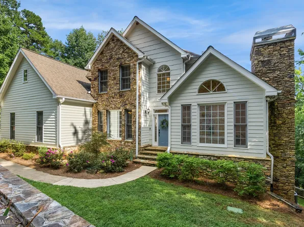 447 Yates Cir, Clarkesville, GA 30523