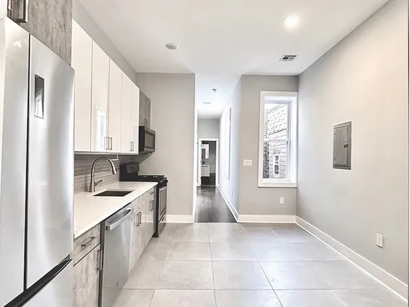 21 Hancock Avenue image 12 of 22