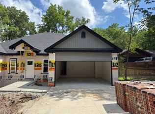 1 Congleton Ln, Bella Vista, AR 72714