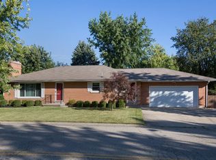 4 W Roger Dr, Trenton, OH 45067