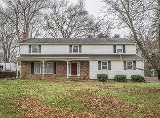 2140 Hunting Valley NW, North Canton, OH