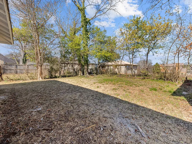 3009 Prince Ave — Photo 6