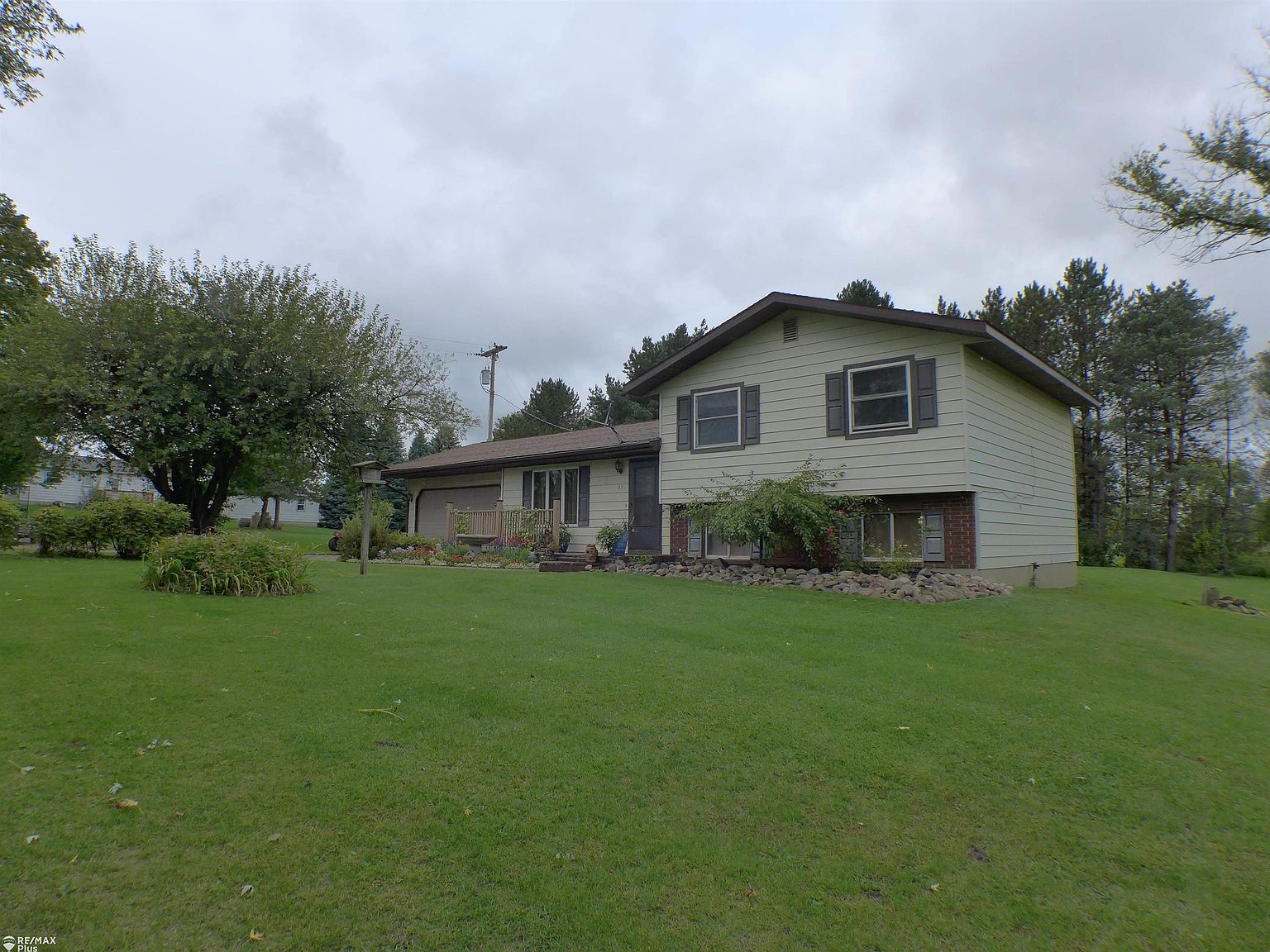 25 E Snover Rd, Mayville, MI 48744 Zillow