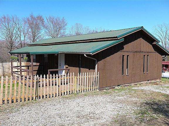 2nd image of 537 County Road 485