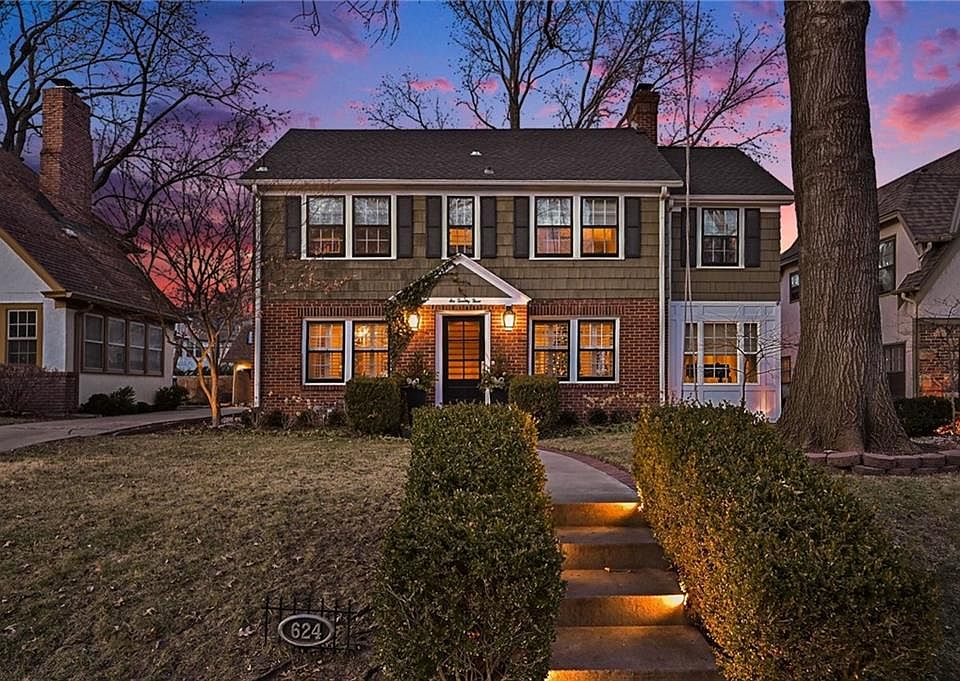 624 W 70th Ter, Kansas City, MO 64113 | Zillow