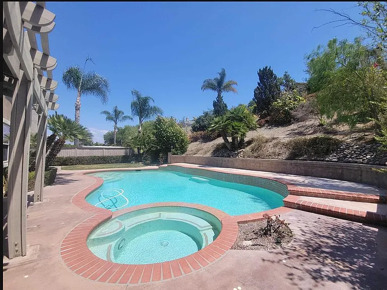 11633 Winding Ridge Dr — Photo 17