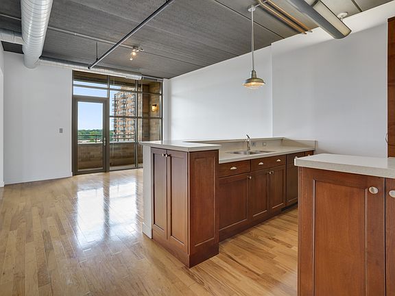 3rd image of 10 S Dunton Ave APT 703