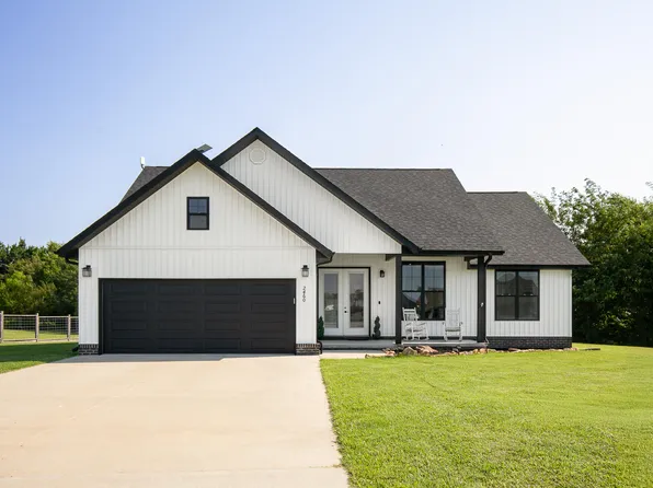 2460 Durango Drive, Bolivar, MO 65613