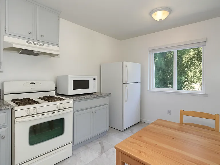 516 K St #C — Photo 3