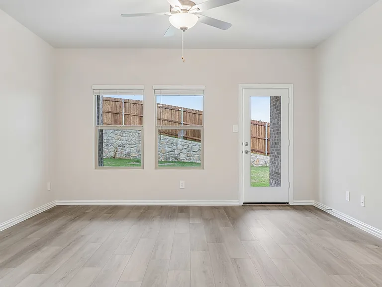 702 Dotty Dr — Photo 10