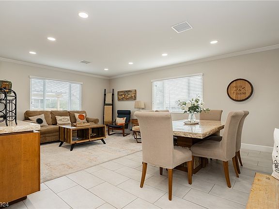 3rd image of 850 Avenue K