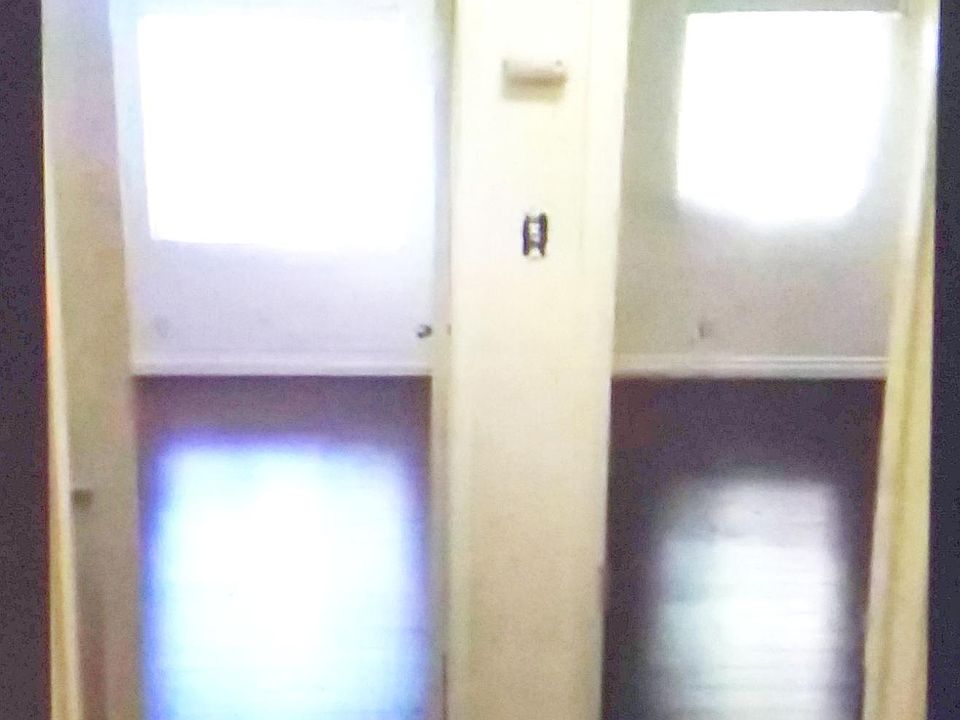 1st image of 2320 Glendale Blvd APT 16