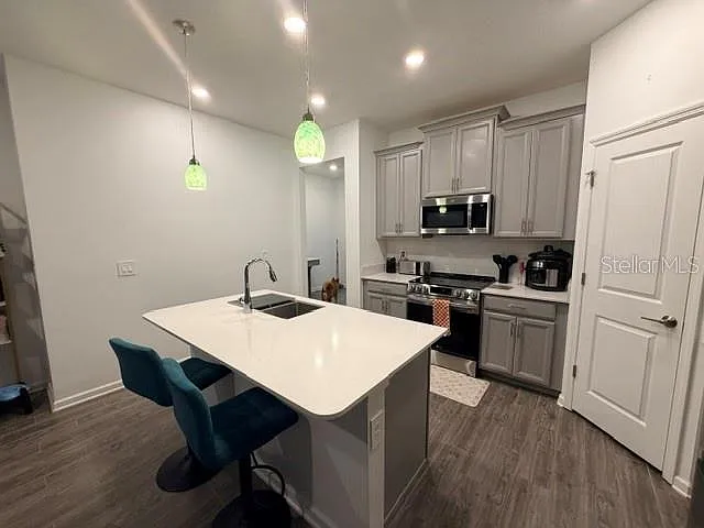 1704 Friendship Row — Photo 13