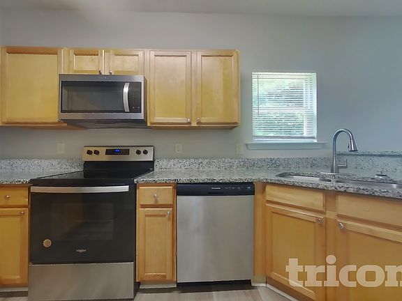 5th image of 39 Wyndham Ct SE