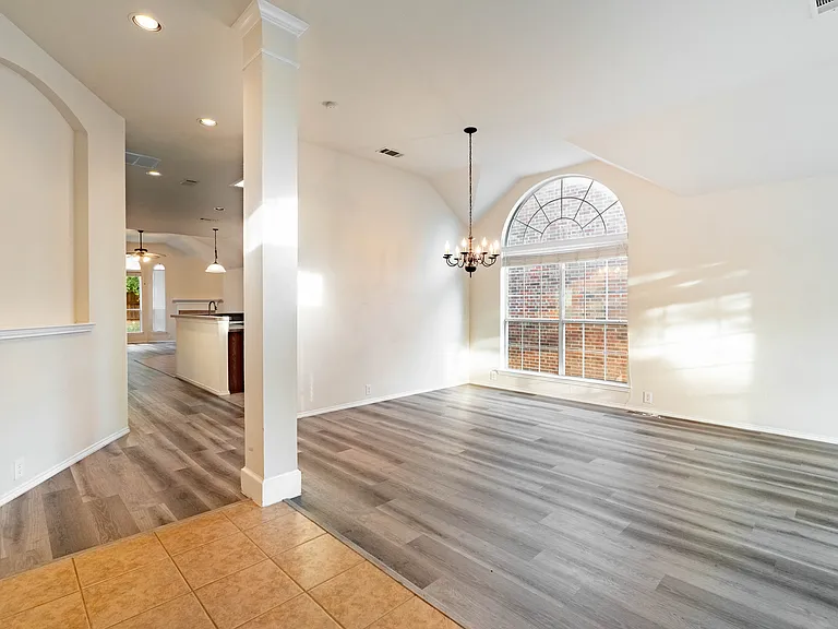 2505 Monroe Dr — Photo 25