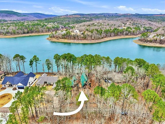 2nd image of 450 Davidson Cir