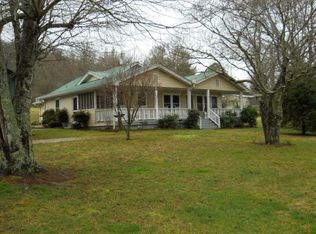 146 McCoy Rd, Franklin, NC 28734