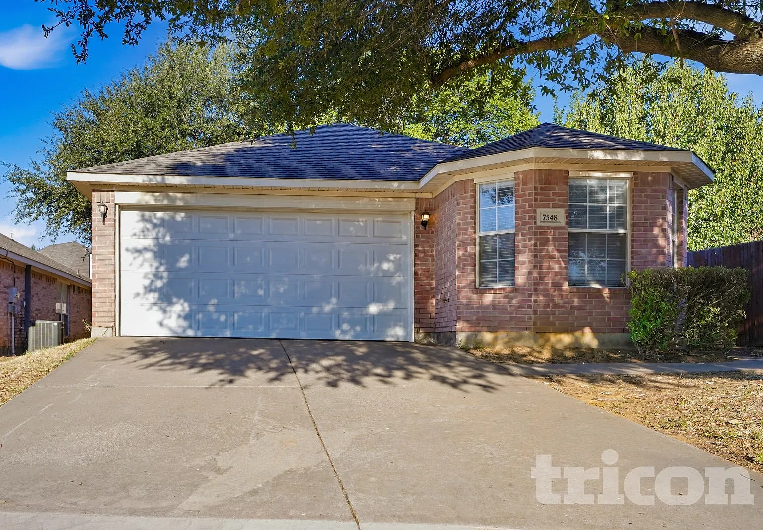 7548 Ashcroft Fort Worth TX — Photo 1