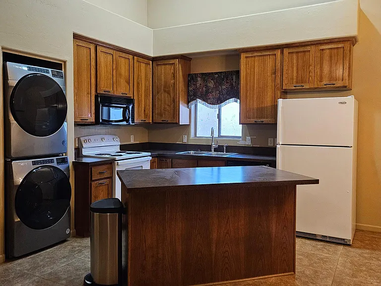 Kitchen appliances and NEW Washer/Dryer