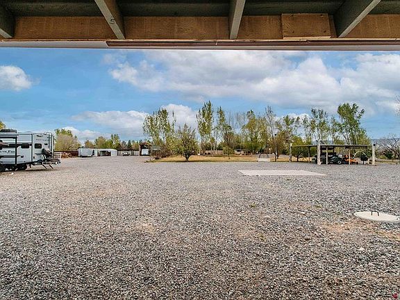 5th image of 62203 Spring Creek Road