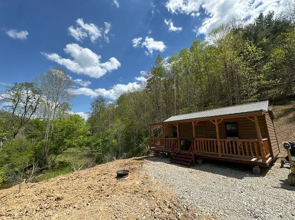 9323 State Highway 7, Wrigley, KY 41477