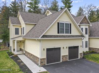 32 Anthony Pl, Ballston Spa, NY 12020