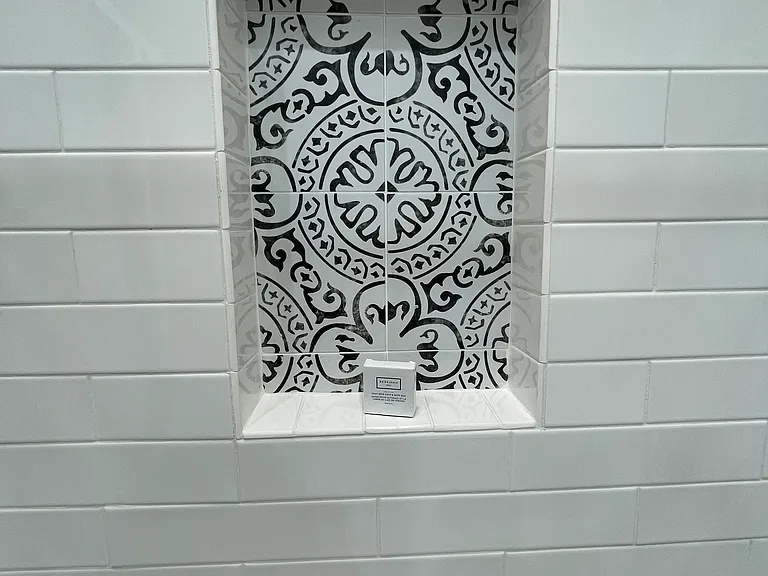 Shower inset