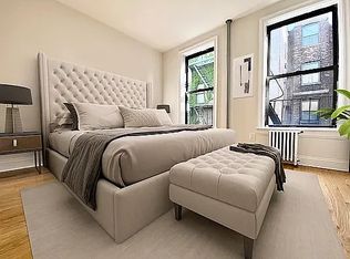 339 W 29th St #15, New York, NY 10001